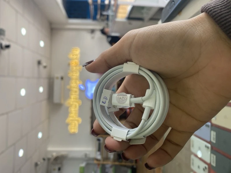IPhone ខ្សែZinម៉ាសុីន14Promax