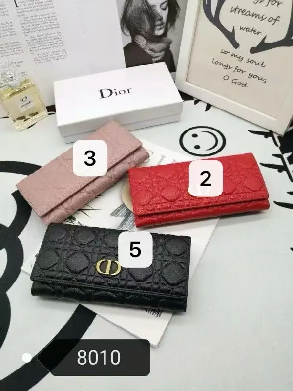 Dior កាបូបលុយវែង Code 8010