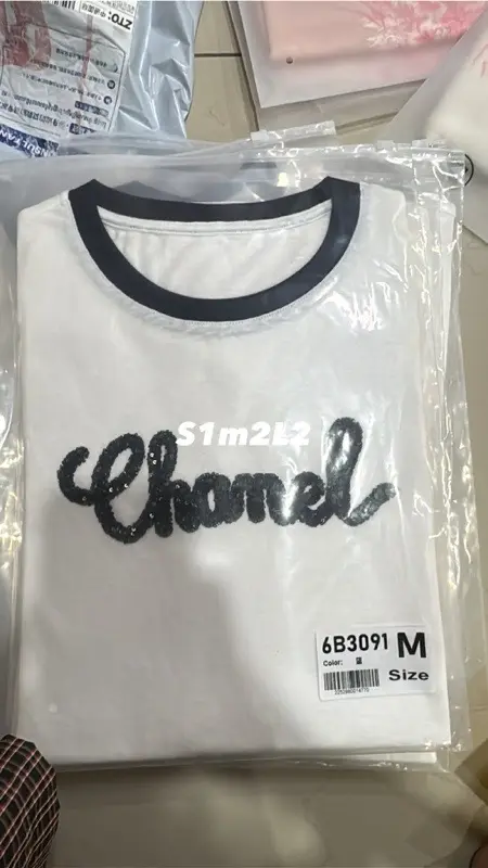 chanel top