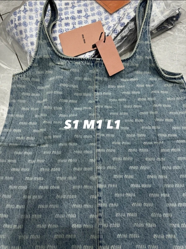 mui dress