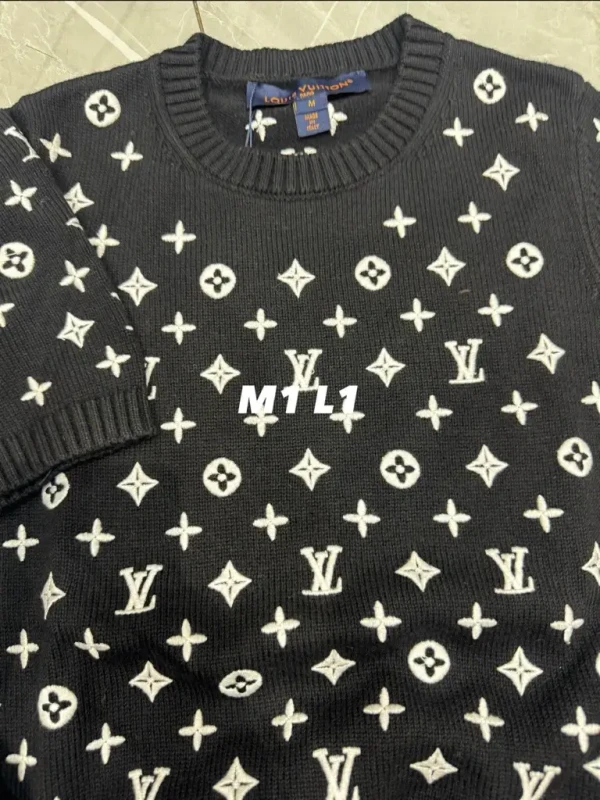 lv knit top